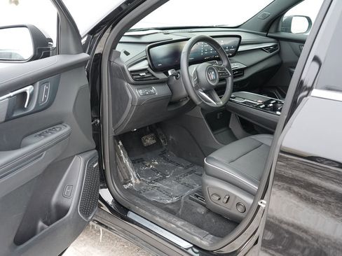 Used 2025 Buick Enclave Preferred image 13