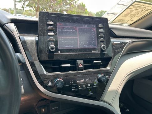 Used 2023 Toyota Camry SE w/ Convenience Package FWD image 31