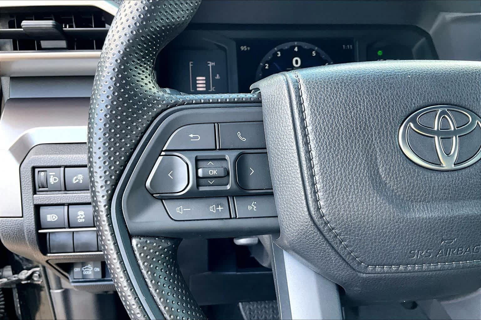Used 2026 Toyota Tacoma SR5 AWD/4WD image 24