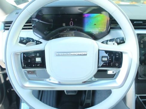 New 2026 Land Rover Range Rover SV image 17