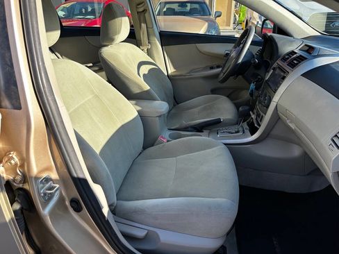 Used 2013 Toyota Corolla LE FWD image 10