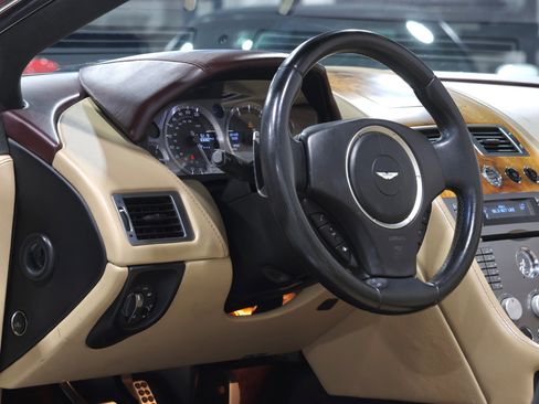 Used 2006 Aston Martin DB9 Volante RWD image 41