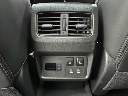 Used 2026 Nissan Rogue Platinum w/ Platinum Premium Package image 31