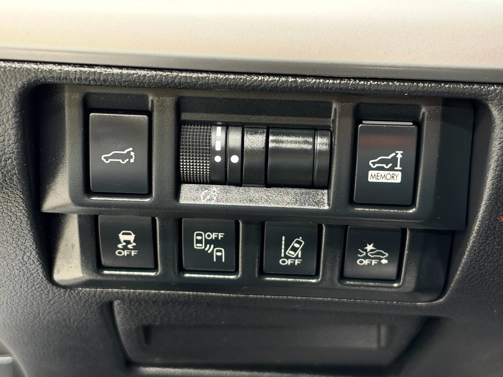 Used 2019 Subaru Outback 2.5i Limited AWD/4WD image 28