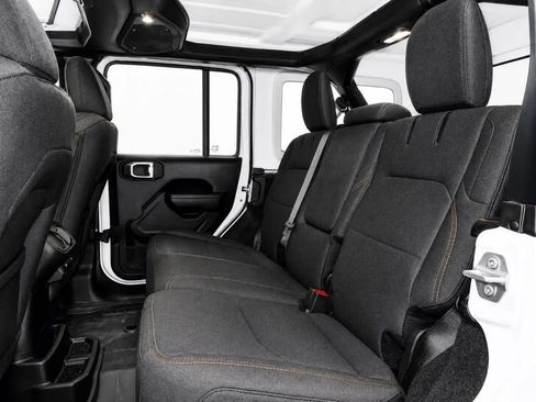 Used 2024 Jeep Wrangler Unlimited w/ Convenience Group AWD/4WD image 17