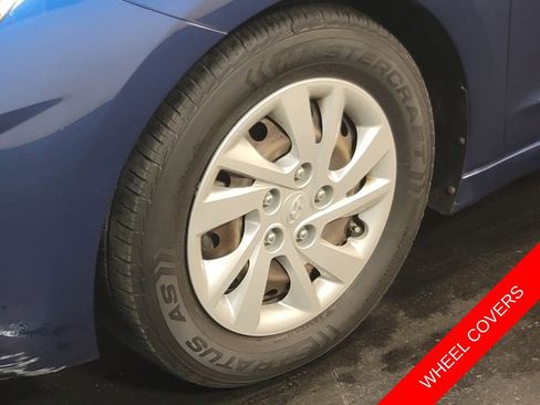 Used 2019 Hyundai Elantra SE image 6