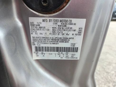 Used 2012 Ford F250 XL AWD/4WD image 17
