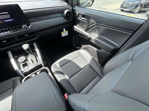 New 2026 Chevrolet Colorado Trail Boss AWD/4WD image 14