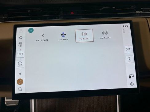 New 2026 Land Rover Range Rover SE image 15