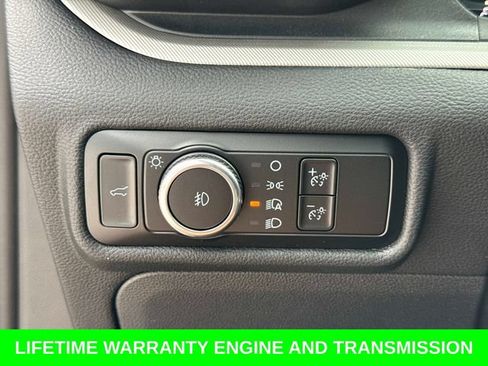 Used 2023 Ford Explorer XLT w/ Equipment Group 202A RWD image 33