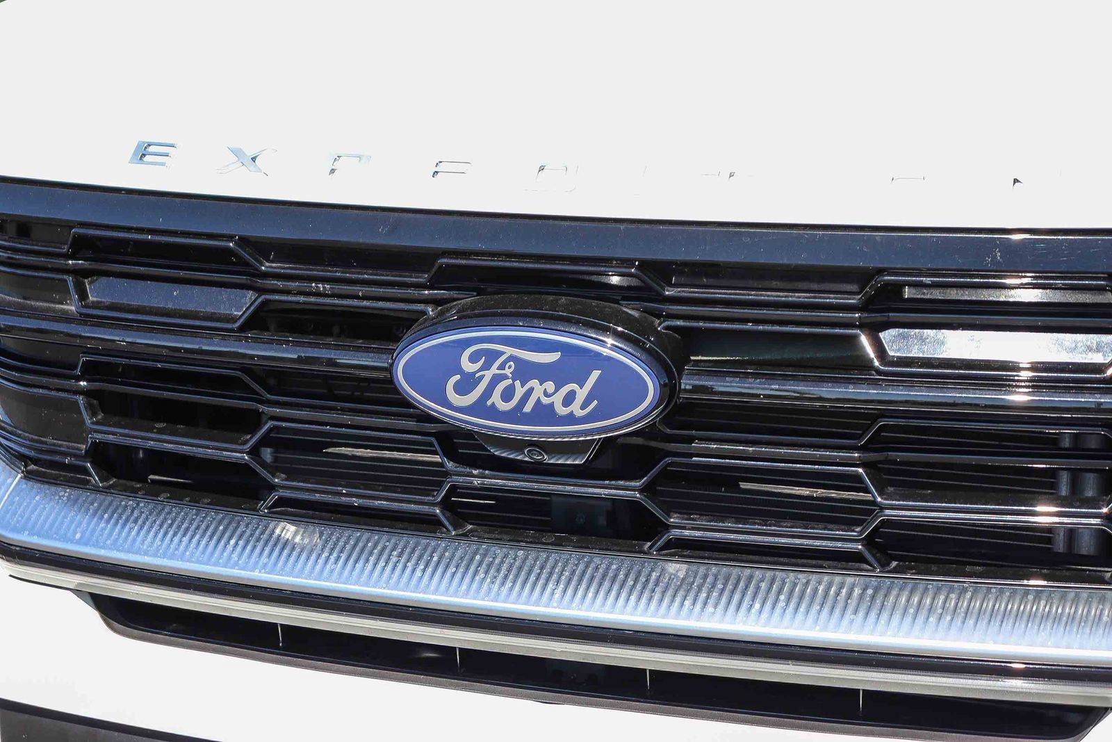 Certified 2025 Ford Expedition Max Platinum w/ Driver's Package AWD/4WD image 11