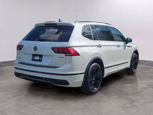 Certified 2024 Volkswagen Tiguan SE R-Line AWD/4WD image 4