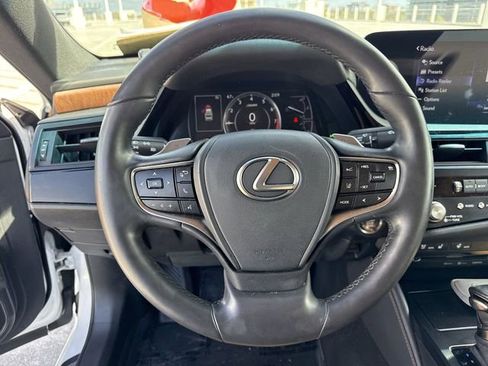 Certified 2022 Lexus ES 350 w/ Premium Package image 14