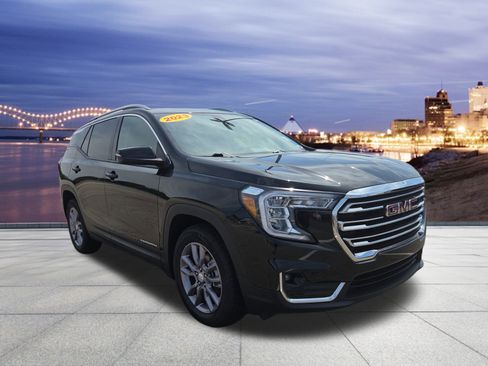 Used 2023 GMC Terrain SLT image 4