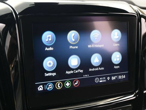 Used 2023 Chevrolet Traverse LT FWD image 19