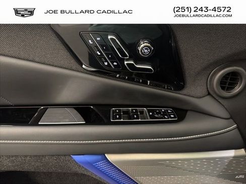 New 2026 Cadillac Optiq V image 12