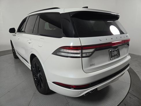 New 2026 Lincoln Aviator Reserve image 7