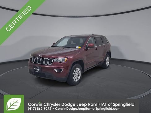 Used 2018 Jeep Grand Cherokee Laredo AWD/4WD image 6