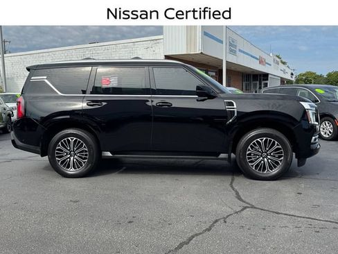 Certified 2025 Nissan Armada Platinum AWD/4WD image 2