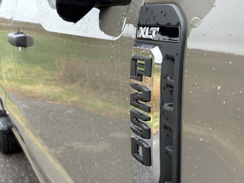 New 2026 Ford F250 XLT w/ 360-Degree Camera Package image 10