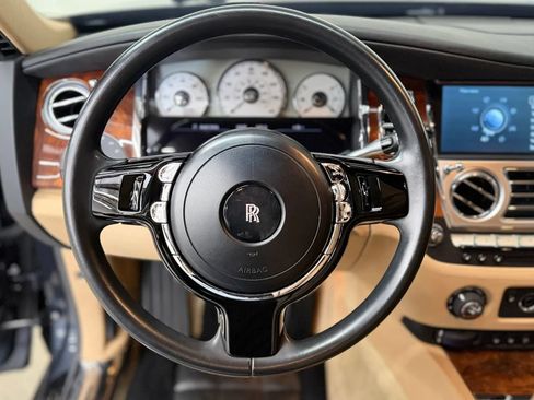 Used 2011 Rolls-Royce Ghost RWD image 18