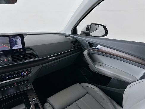 Used 2021 Audi Q5 2.0T Premium Plus w/ Premium Plus Package image 25