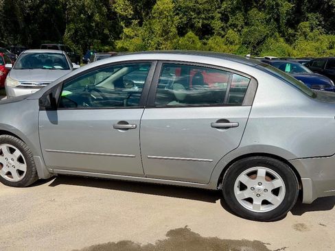 Used 2010 Nissan Sentra 2.0 FWD image 5