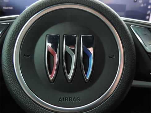 Certified 2025 Buick Enclave Sport Touring w/ Super Cruise Package image 22