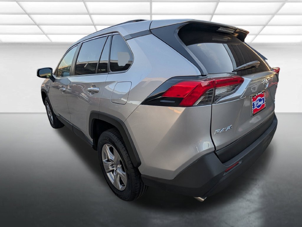 Used 2025 Toyota RAV4 XLE w/ Weather Package AWD/4WD image 2