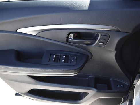 Used 2023 Honda Passport EX-L image 26