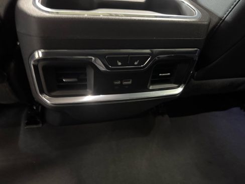 Used 2024 Chevrolet Silverado 1500 High Country w/ High Country Premium Package AWD/4WD image 12
