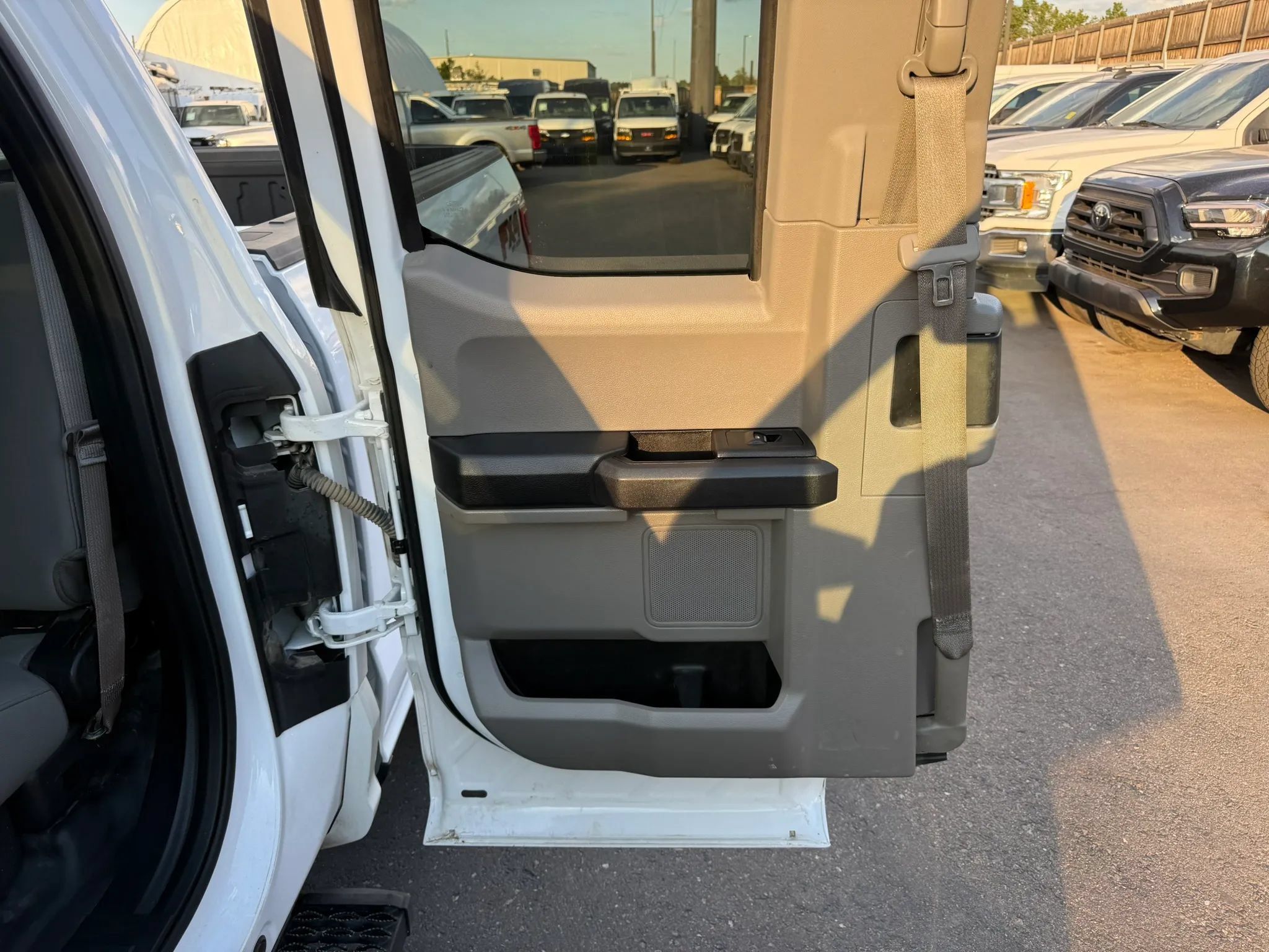 Used 2018 Ford F150 XL w/ Equipment Group 101A Mid AWD/4WD image 24
