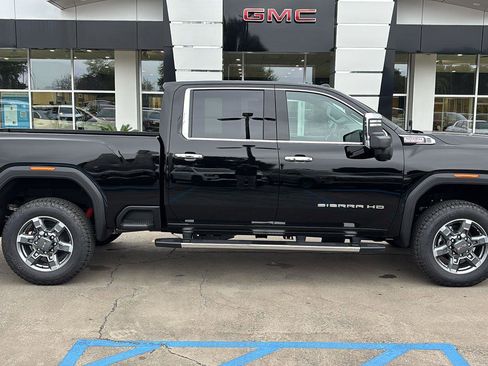 New 2026 GMC Sierra 2500 SLT w/ SLT Premium Package image 9