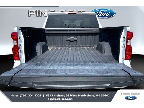 Used 2023 Chevrolet Silverado 1500 LT w/ Max Trailering Package AWD/4WD image 12
