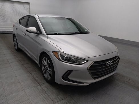 Used 2018 Hyundai Elantra Limited FWD image 13