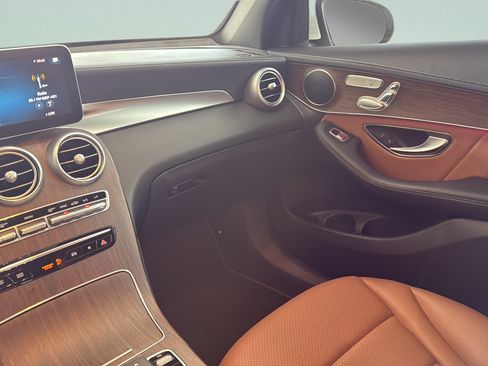Certified 2023 Mercedes-Benz GLC 300 4MATIC Coupe image 30