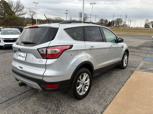 Used 2018 Ford Escape SE w/ SE Sync 3 Package image 6