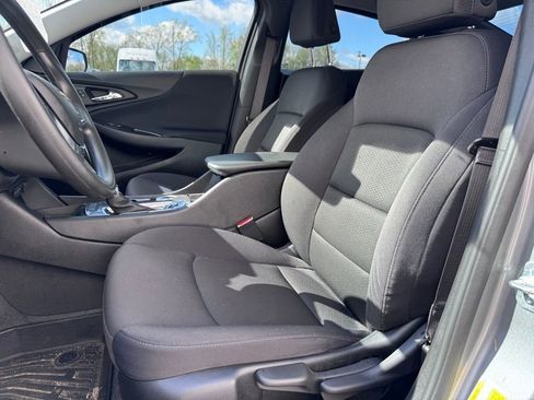 Used 2025 Chevrolet Malibu LS image 8