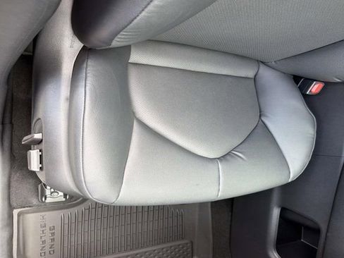 Certified 2025 Toyota Grand Highlander FWD image 16