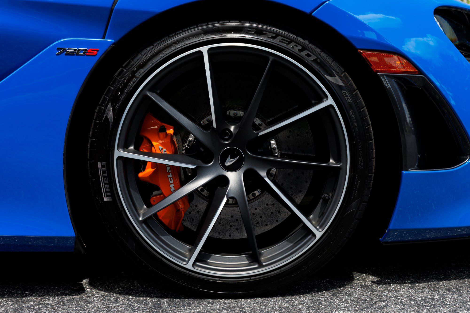 Used 2019 McLaren 720S Luxury RWD image 27