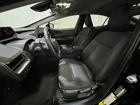 Used 2023 Toyota Prius LE AWD/4WD image 10