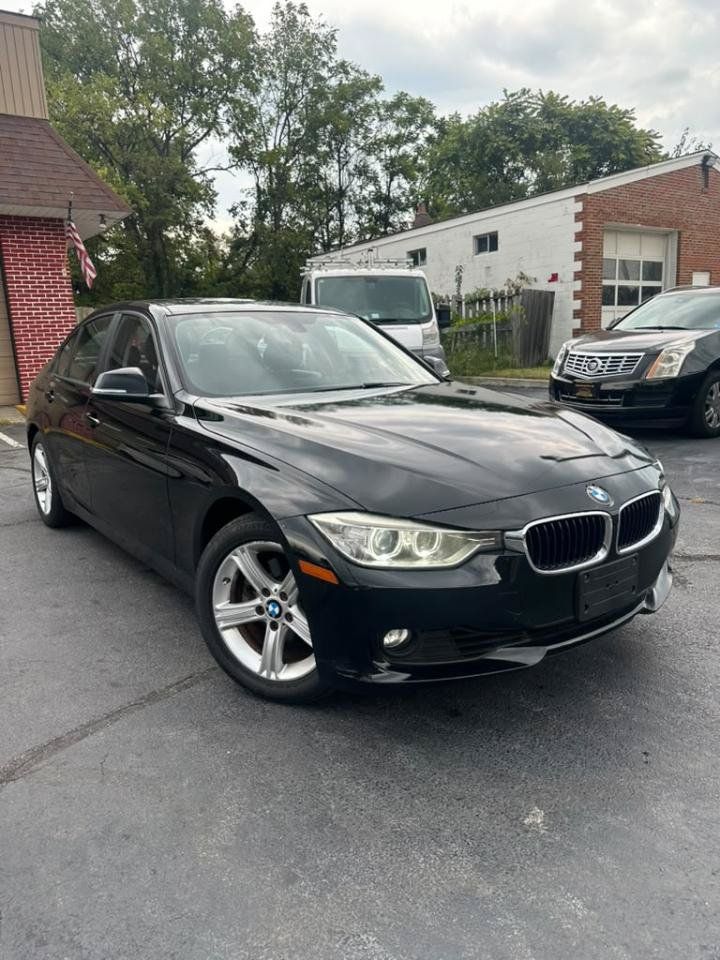 Used 2013 BMW 328i xDrive Sedan AWD/4WD image 8