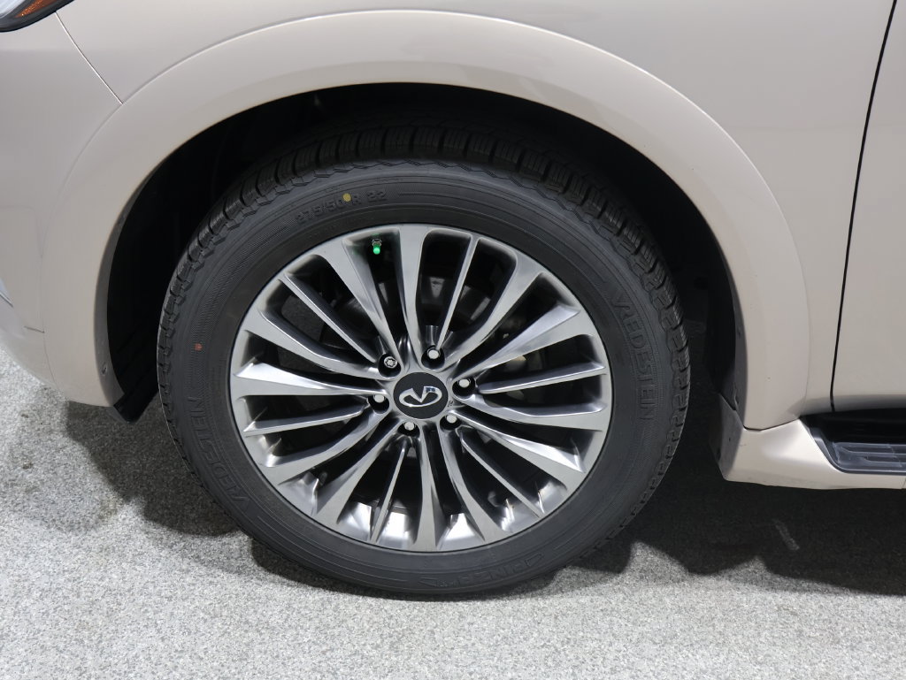 Used 2021 INFINITI QX80 Sensory w/ All-Season Package AWD/4WD image 9