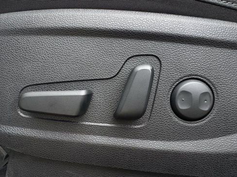 Used 2022 Kia Telluride EX w/ EX Premium Package image 30