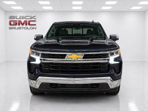 Used 2023 Chevrolet Silverado 1500 LT AWD/4WD image 3