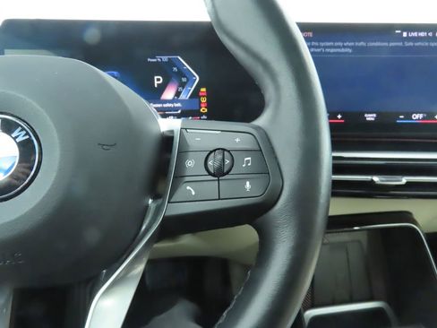 Used 2023 BMW X1 xDrive28i image 12