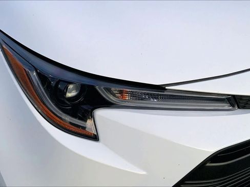 Used 2024 Toyota Corolla LE image 25