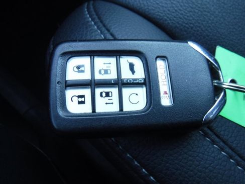 Used 2023 Honda Odyssey EX-L image 42