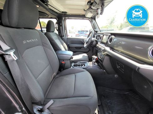 Used 2023 Jeep Wrangler Sahara image 14