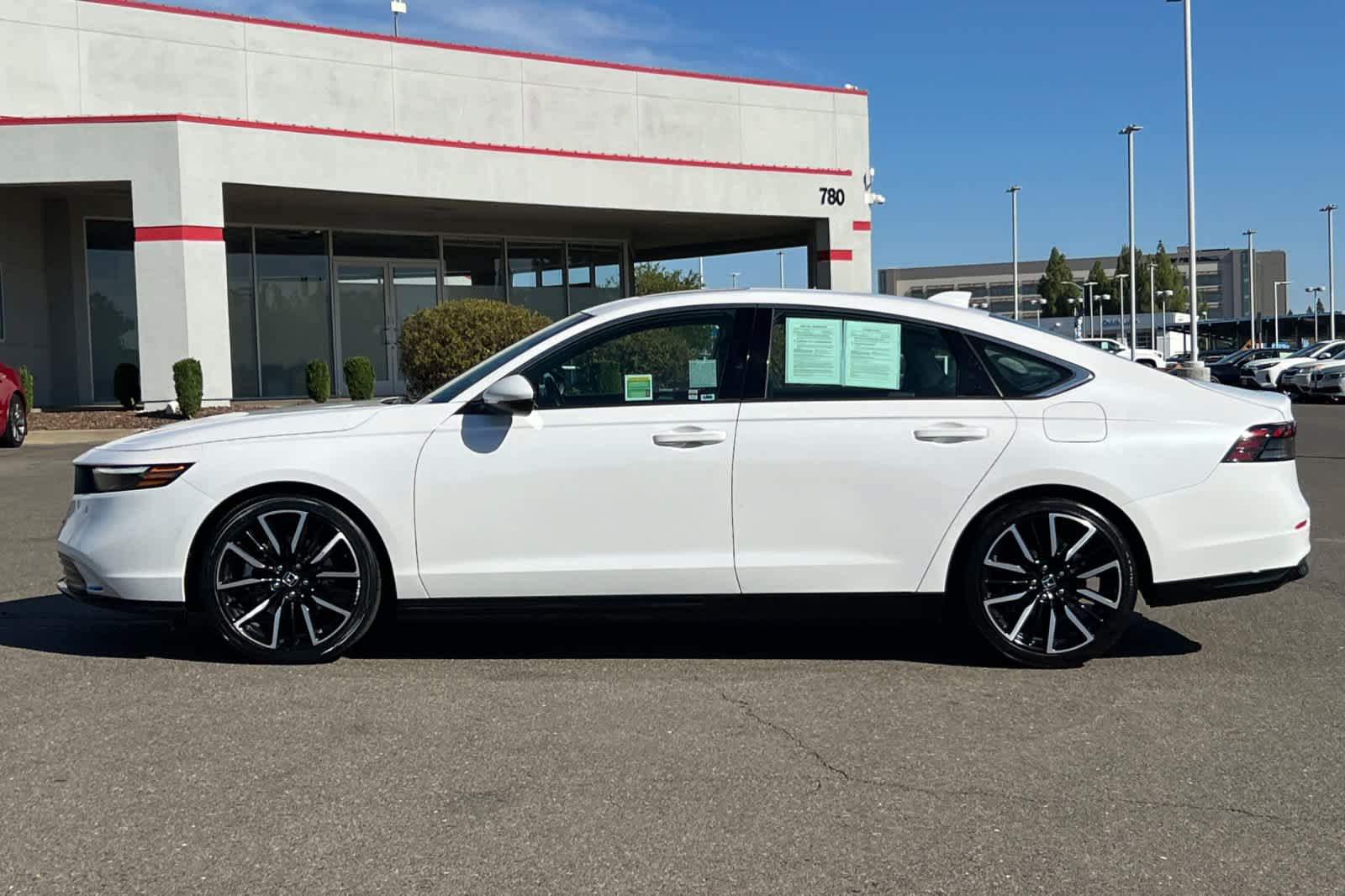 Used 2025 Honda Accord Touring image 9